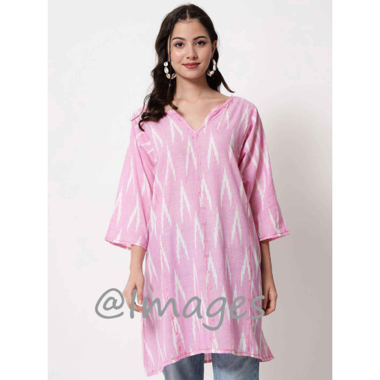 Taffy Ikat V Top