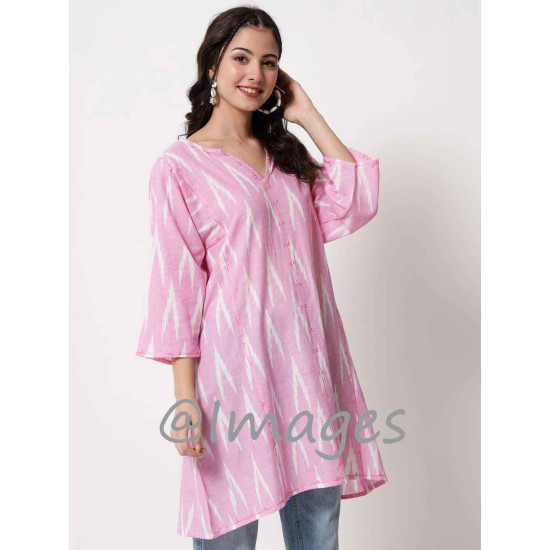 Taffy Ikat V Top